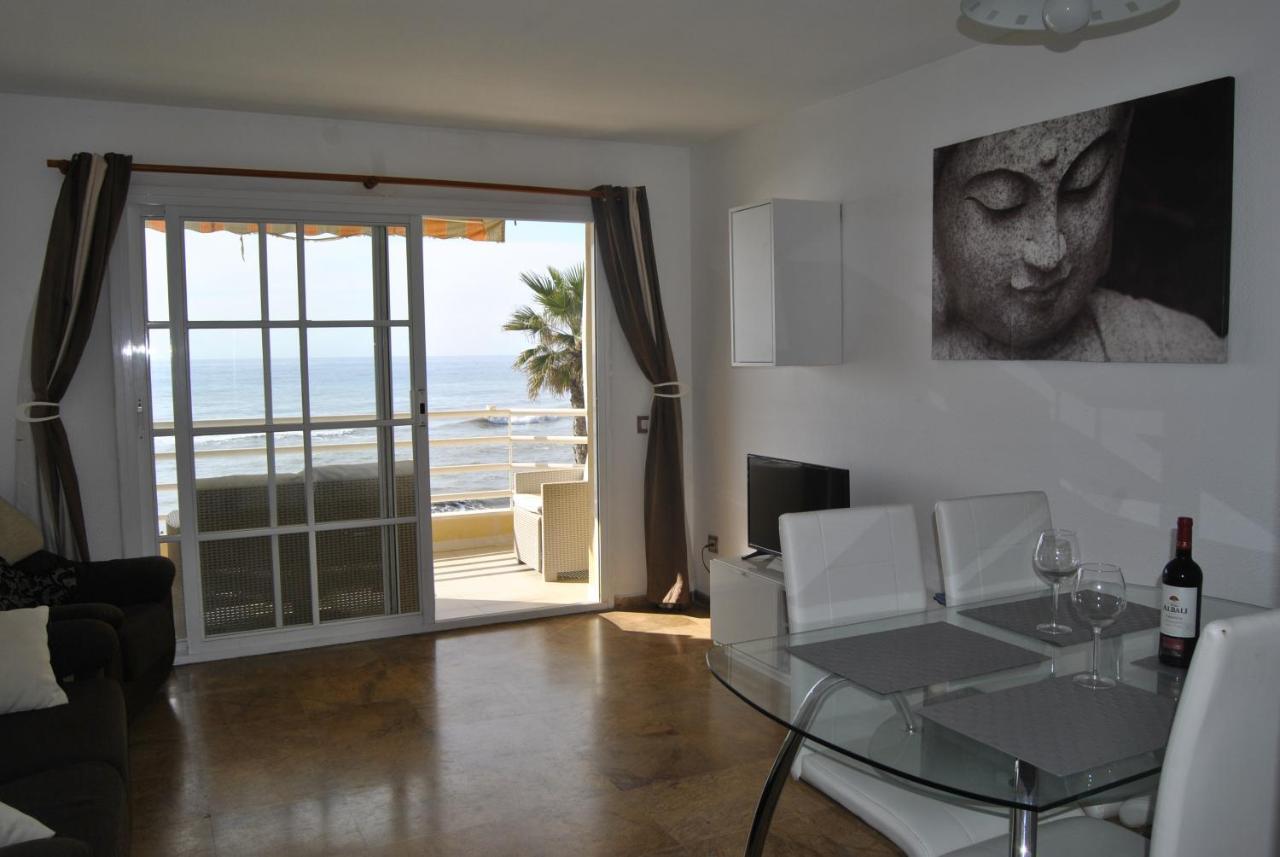Apartamento Frente Al Mar,Primera Linea De Playa Rincon de la Victoria Exterior photo