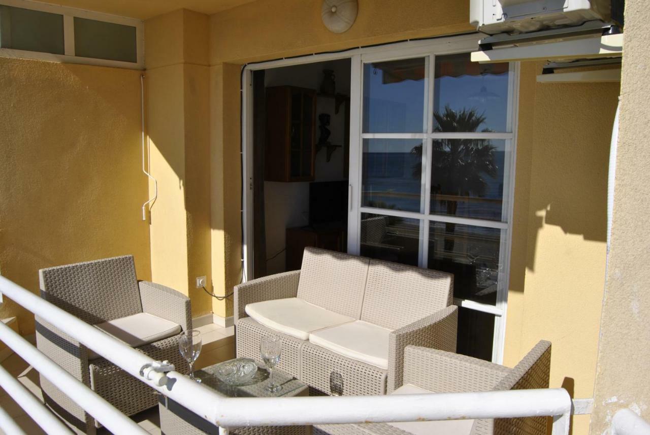 Apartamento Frente Al Mar,Primera Linea De Playa Rincon de la Victoria Exterior photo