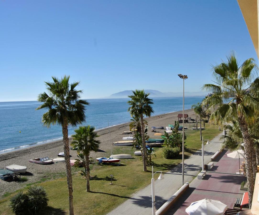 Apartamento Frente Al Mar,Primera Linea De Playa Rincon de la Victoria Exterior photo